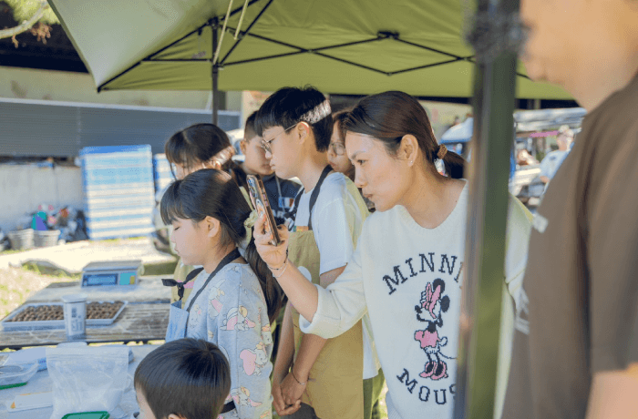 家長耐心陪伴孩子們一起烘焙-台中梧棲麵包店推薦